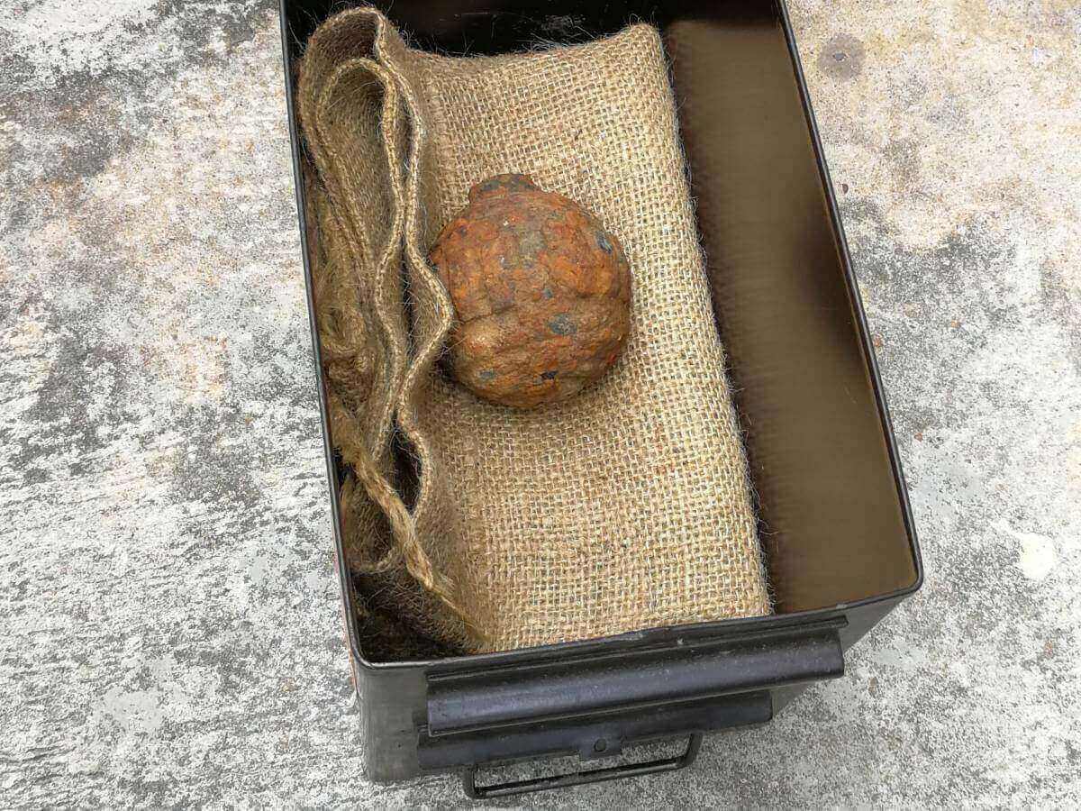 العثور على قنبلة داخل شحنة بطاطا من زمن الحرب العالمية!