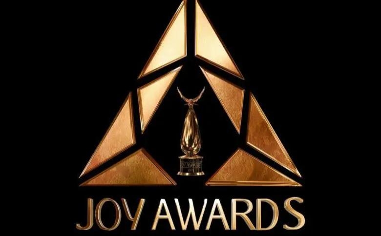 بالفيديو-النجوم يغنّون عبر أغاني أغاني في حفل Joy Awards