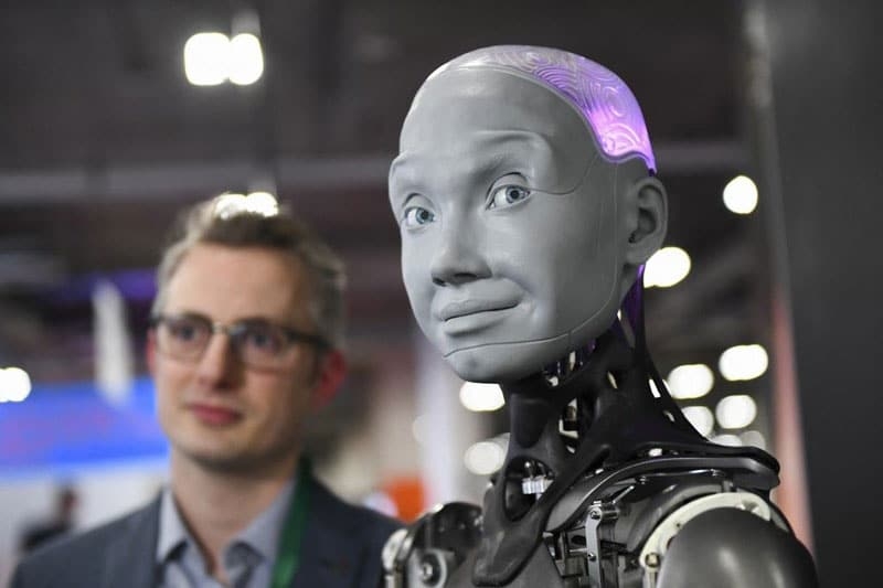 ثورة في عالم التكنولوجيا ... روبوتات تبتسم بفضل خلايا بشرية