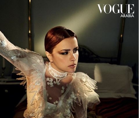 نور تتألّق عبر صفحات مجلة Vogue بِنسختها العربية و&quot;تحيّة إلى لبنان&quot;!