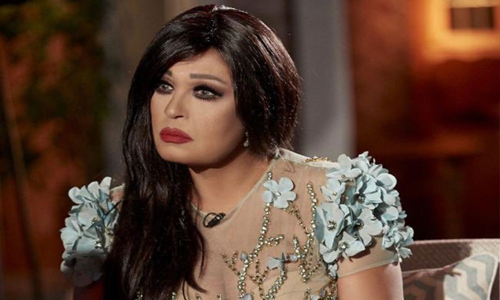 فيفي عبده تتعرض لأزمة صحية وتطالب جمهورها بالدعاء لها