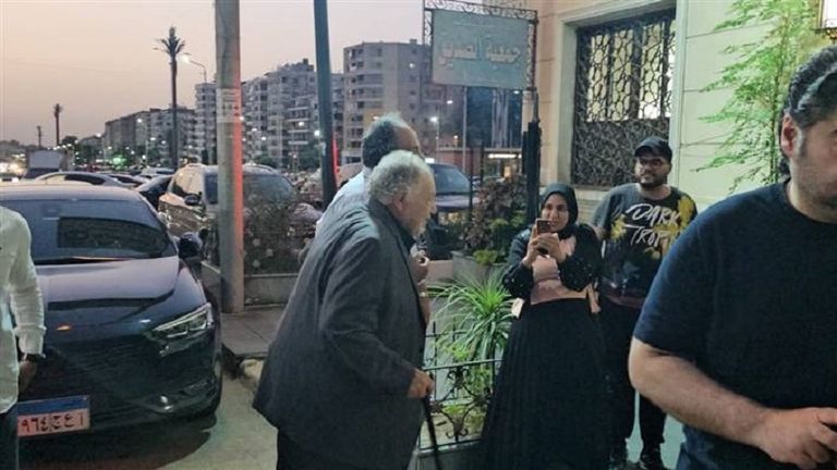 173-233648-yahya-alfakharani-stick-walking-2