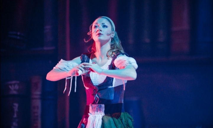 ad9c9cfe-51a8-4299-a4ae-bec9a08cfd20