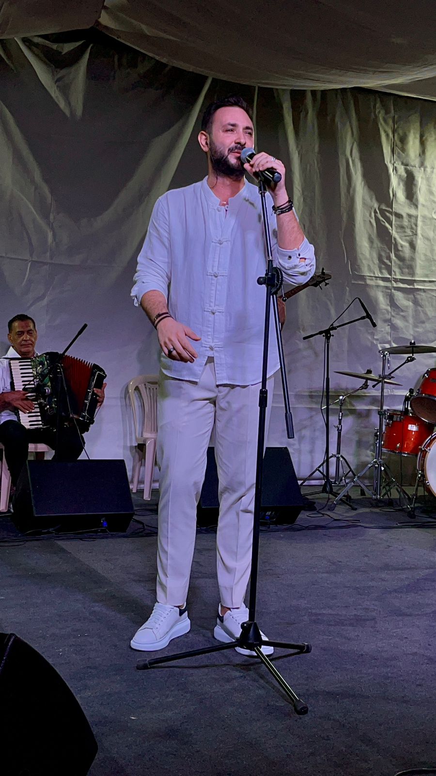 addb6adc-5e5a-4f53-825f-b73c53cbaa5d