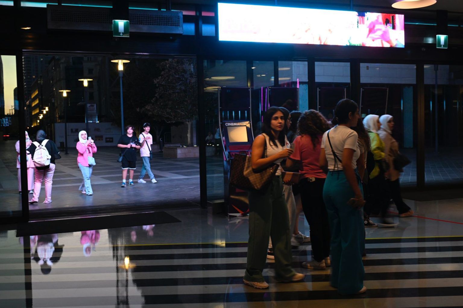 c2e7b9b3-afc8-46fa-91b6-51128cf8f2f4 1