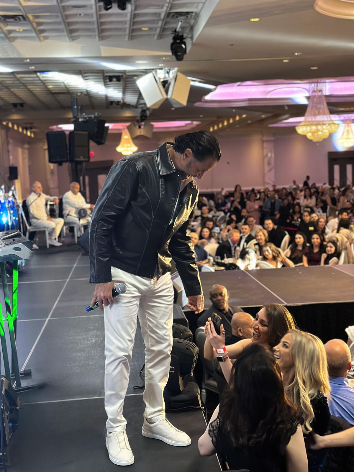 507b1848-def4-40f3-aefb-eab91c055ba9