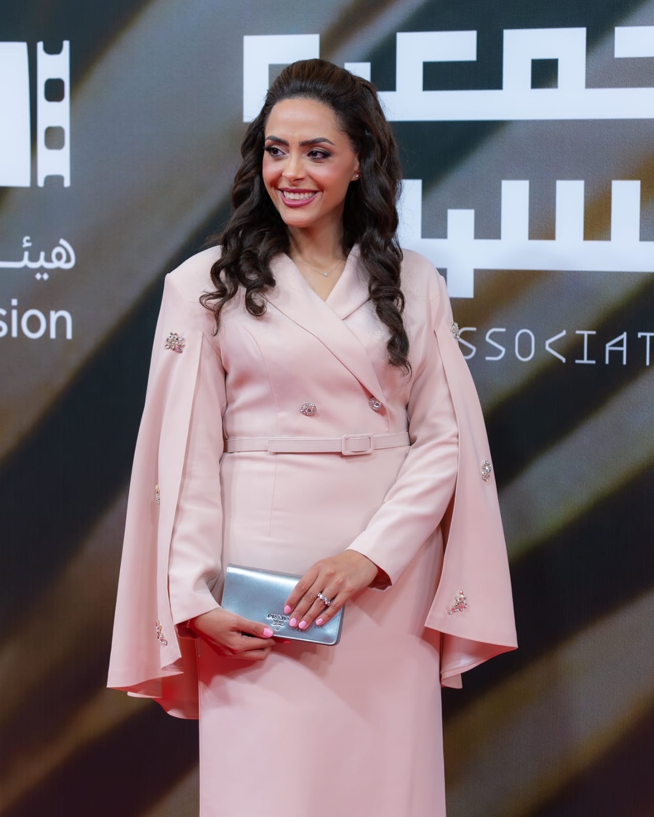 b4a5f9e9-241d-4b44-8afb-6d2ac05954af