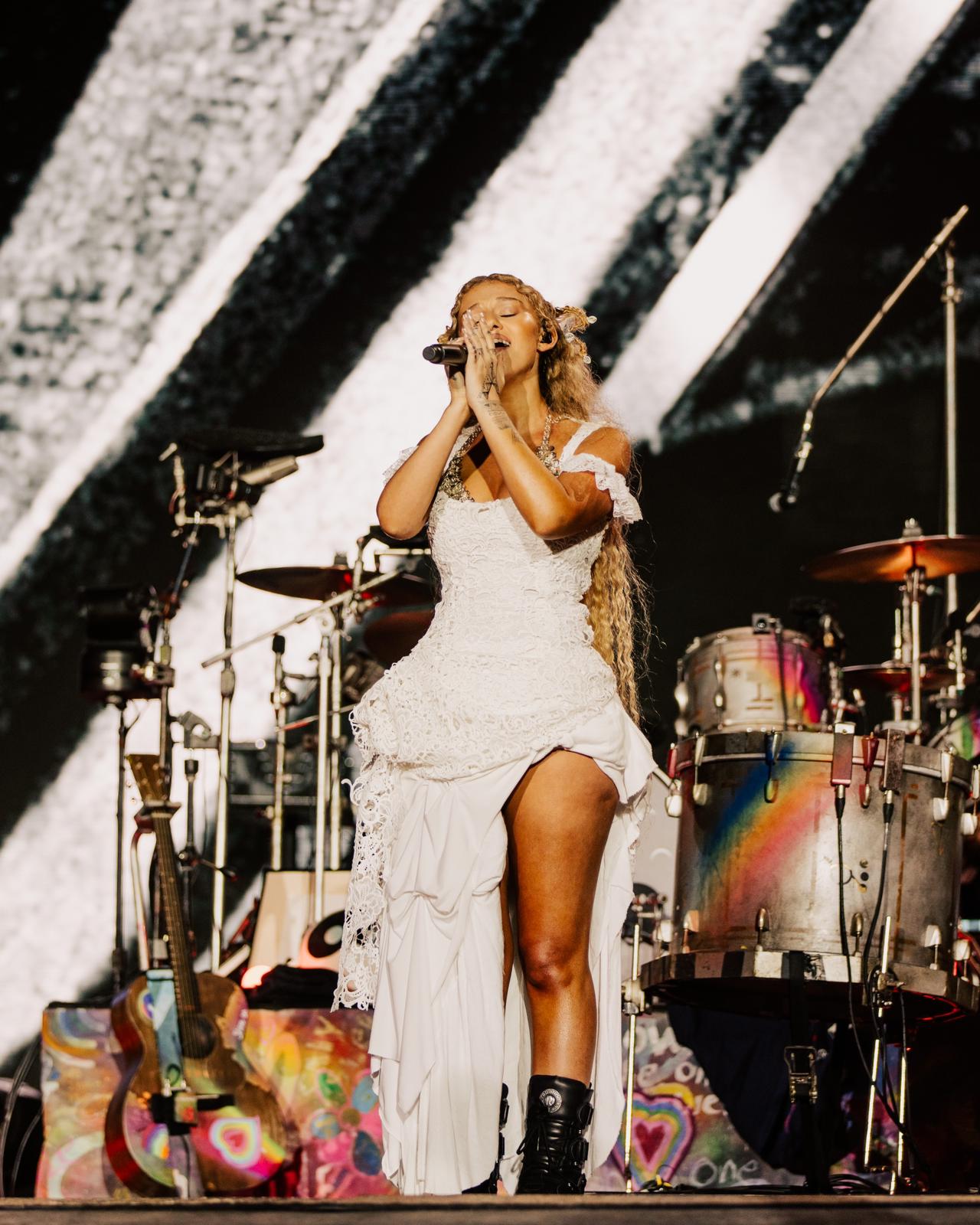 ELIANNA AND COLD PLAY 3