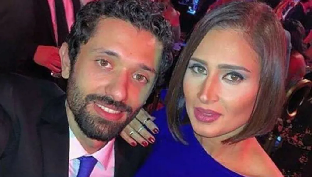 كريم محمود عبد العزيز يعلن طلاقه من زوجته … وتعليق صادم منها