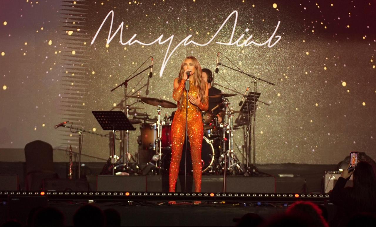 مايا دياب في يوم واحد: حفلتين بين دبي واسطنبول