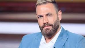 نيكولا معوّض مع الزميل فراس حليمة عبر “أغاني أغاني” يتحدث عن دوره في “سلمى” وتجربته كأب