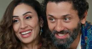 كريم محمود عبد العزيز يثير الجدل بإلغاء متابعة دينا الشربيني