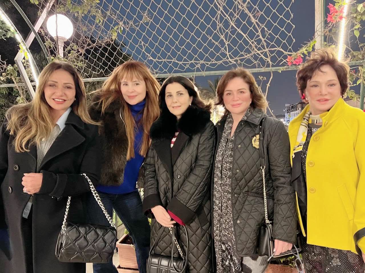 لقاء استثنائي على ضفاف النيل يجمع ماجدة الرومي، كارول سماحة، لبلبة، ليلى علوي وإلهام شاهين