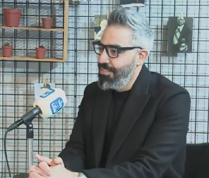 بلال كساسير في برنامج "خمسة على خمسة " عبر إذاعة "جبل لبنان" يتحدّث عن إنجازه في الـ World Record كأوّل شخص يظهر مع توأمه الرقمي عبر التلفزيون