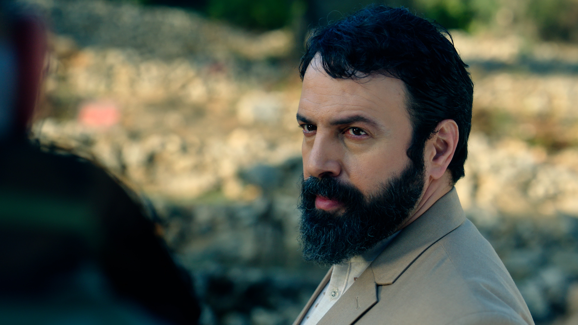 تيم حسن يقدم خلطة درامية تجمع بين الجريمة والرومانسية والغموض في “مولانا” على MBC في رمضان تيم حسن يقدم خلطة درامية تجمع بين الجريمة والرومانسية والغموض في "مولانا" على MBC في رمضان