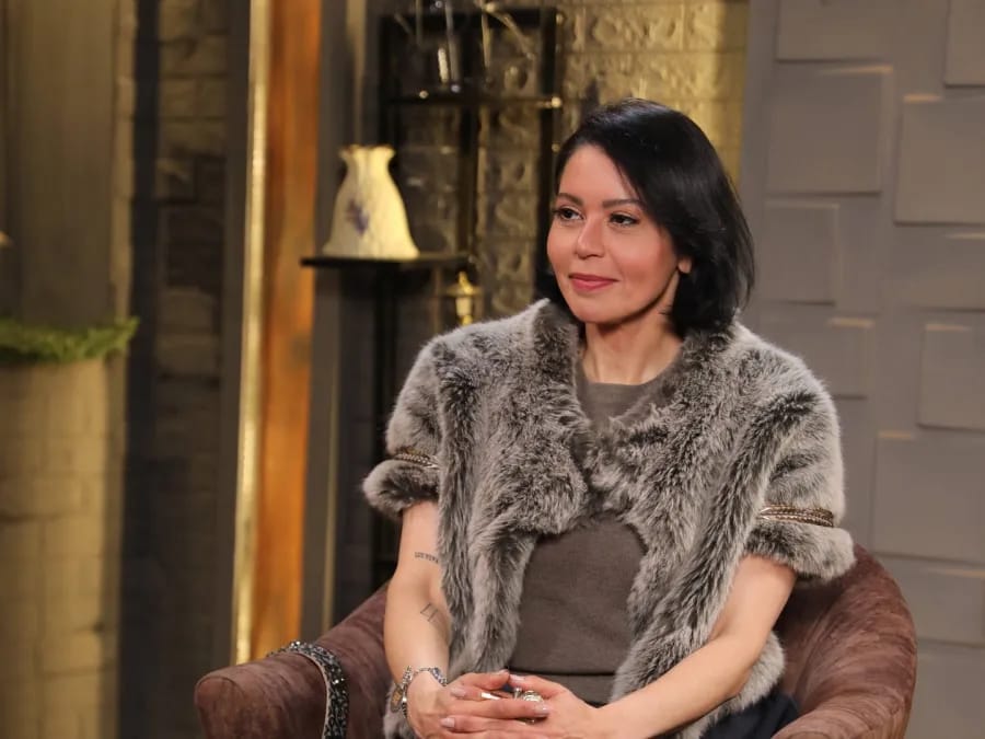 لقاء الخميسي في برنامج “Mirror” تروي تفاصيل أزمتها مع زوجها للمرة الأولى وزوجها يعتذر أمام العلن! لقاء الخميسي في برنامج "Mirror" تروي تفاصيل أزمتها مع زوجها للمرة الأولى وزوجها يعتذر أمام العلن!