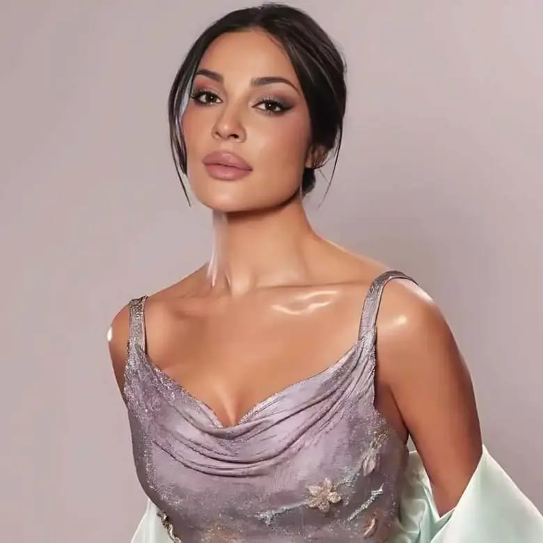نادين نسيب نجيم تثير الجدل بعد تعليقها على مقارنة بينها وبين كاريس بشار وباميلا الكيك
