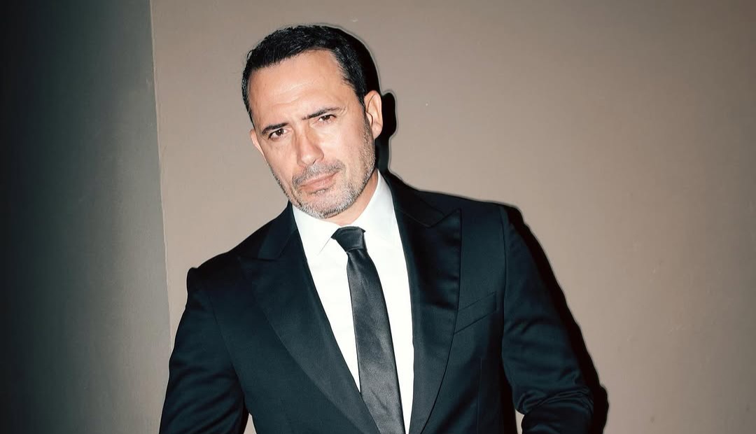 الموت يُفجع ظافر العابدين بشقيقه… والأخير ينعاه بكلماتٍ مؤثرة الموت يُفجع ظافر العابدين بشقيقه… والأخير ينعاه بكلماتٍ مؤثرة