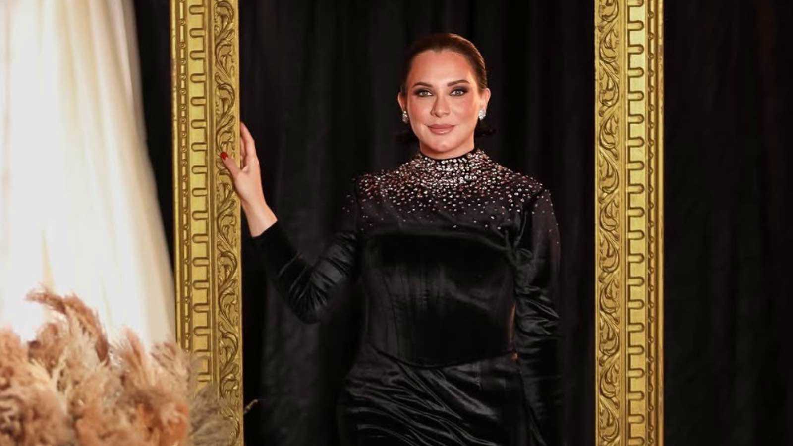 سلاف فواخرجي:”كل يوم والتاني بيطلع تصريح عني لا علم لي به…” سلاف فواخرجي:"كل يوم والتاني بيطلع تصريح عني لا علم لي به…"