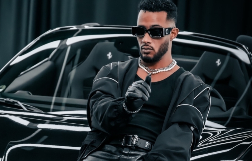 محمد رمضان يشوّق الجمهور لأغنية“جميلة” بأسلوب غير تقليدي ويضع الموعد بيد الجمهور