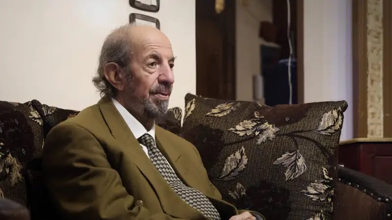 الموت يُغيّب مازن لطفي إثر وعكة صحية عن عمر 85 عامًا