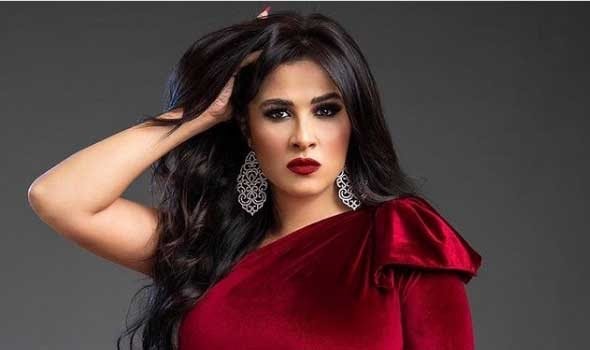 ياسمين عبد العزيز تشوّق الجمهور لفيلمها الجديد “خلي بالك من نفسك” الذي يجمعها بأحمد السقا بعد غياب ياسمين عبد العزيز تشوّق الجمهور لفيلمها الجديد "خلي بالك من نفسك" الذي يجمعها بأحمد السقا بعد غياب