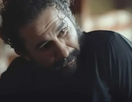 أحمد حلمي يعود بحكاية تخفي الكثير.. ما الذي يكشفه «حدوتة»؟
